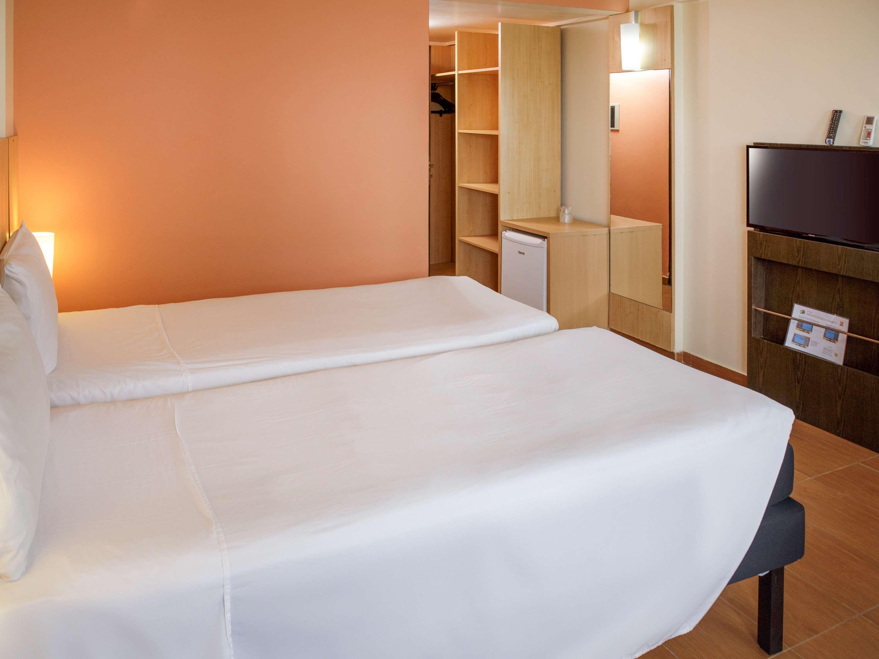 Отель Ibis Maceio Pajucara Экстерьер фото